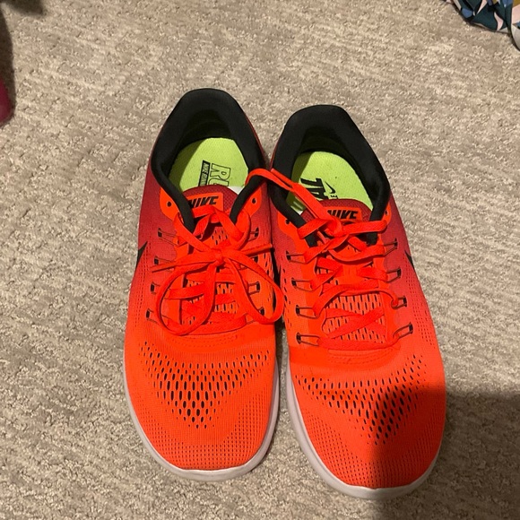 Nike running shoes - Picture 4 of 4